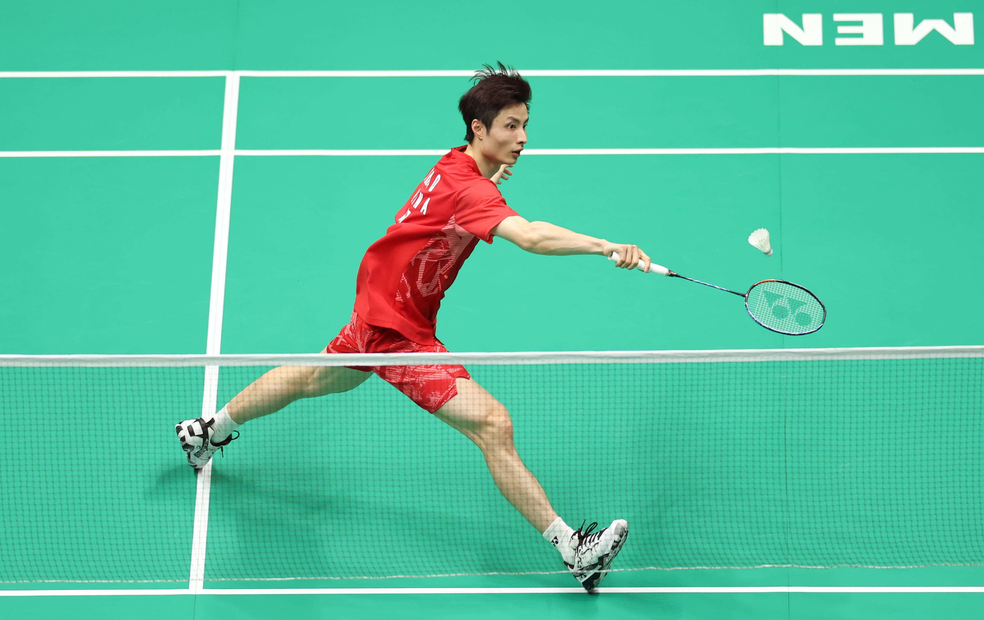 雷霆靠着亚 雷霆靠着亚