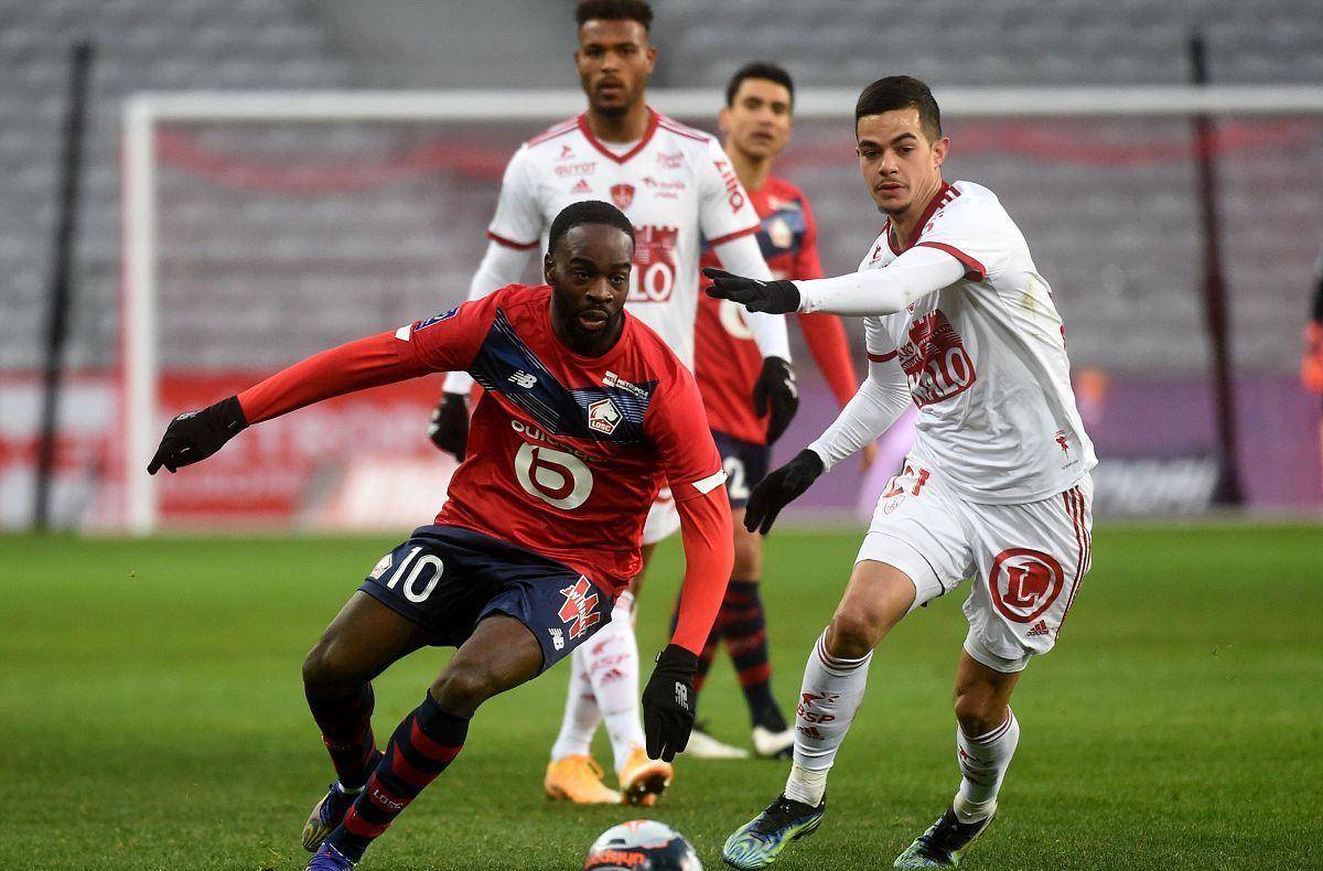 并最终捧得 并最终捧得