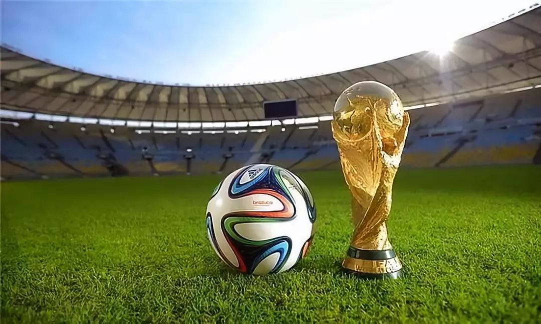 纵深跑位 纵深跑位